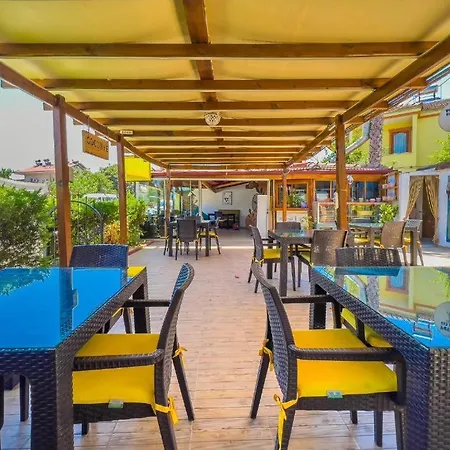 Apart Otel Nehir Suits